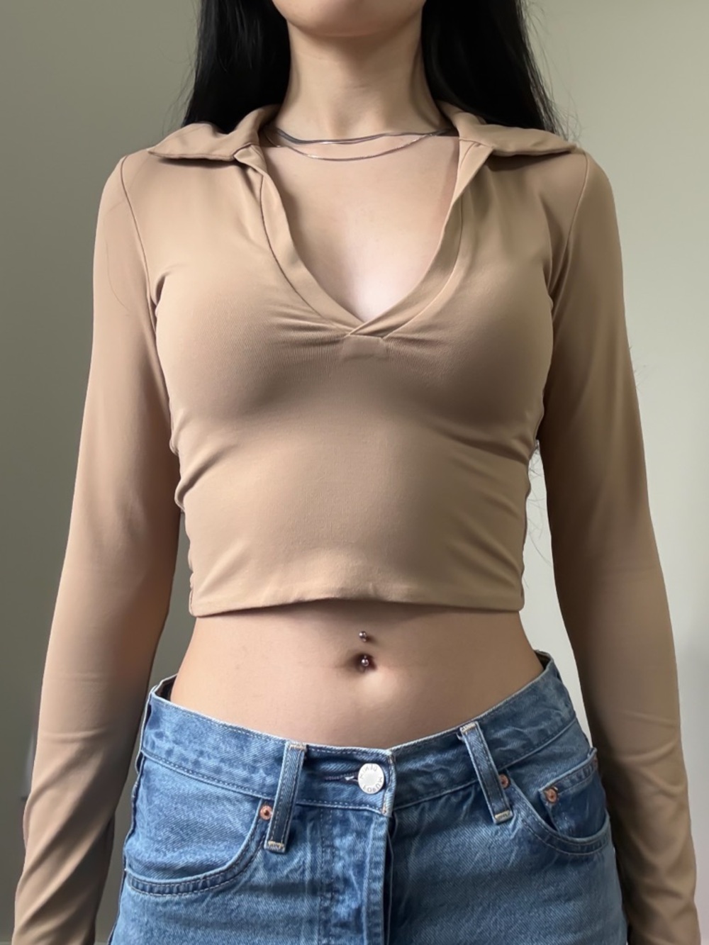 BABATON ARITZIA Collared V Neck Crop Top Long Sleeve Taupe Tan Size XS GUC